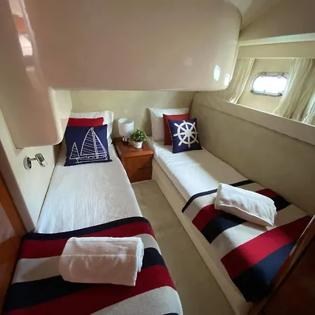 Tekne Gorgeous Yacht With 3 Bedrooms 2 Bathrooms *